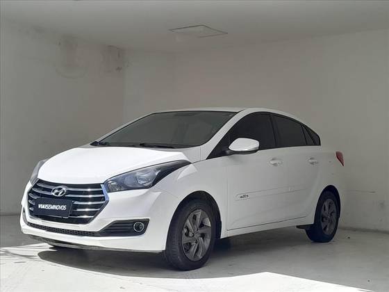 HYUNDAI HB20S 1.6 COMFORT PLUS 16V FLEX 4P MANUAL HYUNDAI HB20S 1.6 COMFORT PLUS 16V FLEX 4P MANUAL